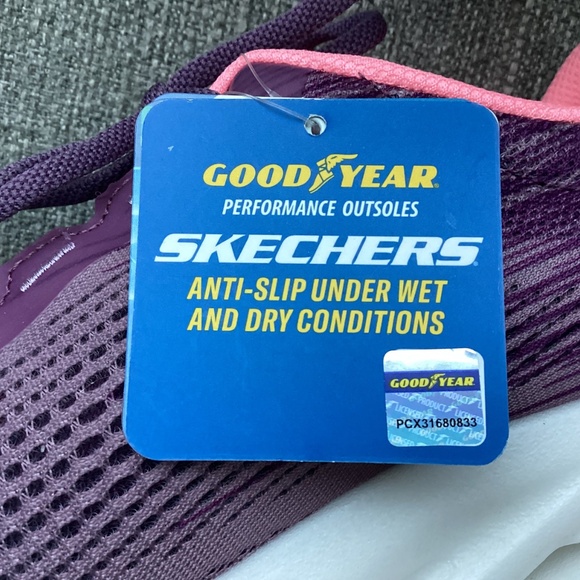 Skechers Women's GO RUN Swirl Tech Speed Running Sneakers, size 9 - Picture 7 of 12